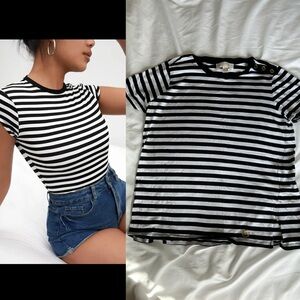 Michael Kors Black and White Striped T-shirt Size Medium